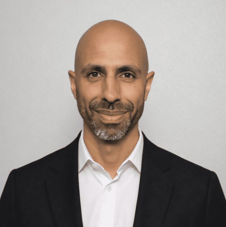 Dr Jonathan Hyer